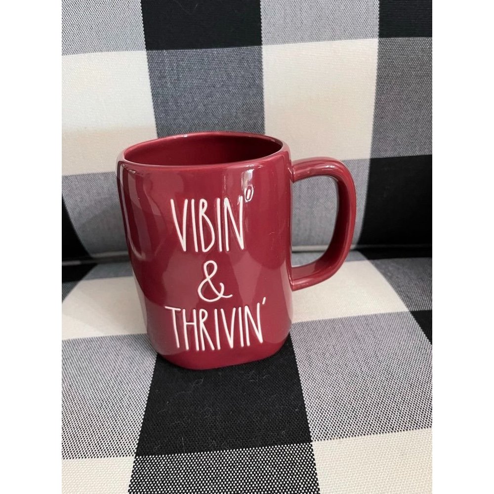 NWT Rae Dunn VIBIN' & THRIVIN' Mug - Picture 1 of 3